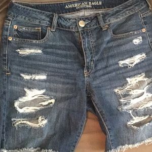 American Eagle women distressed shorts size 10